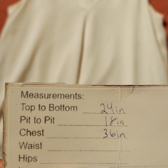 Loft Sz XS Cream Flowy Sleeveless Top Layered Minimalist Neutral Wardrobe Staple - Picture 5 of 8